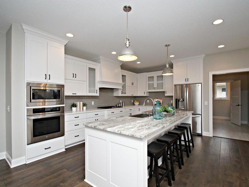 7308 Oxbow Creek Cir N, Brooklyn Park, MN 55445