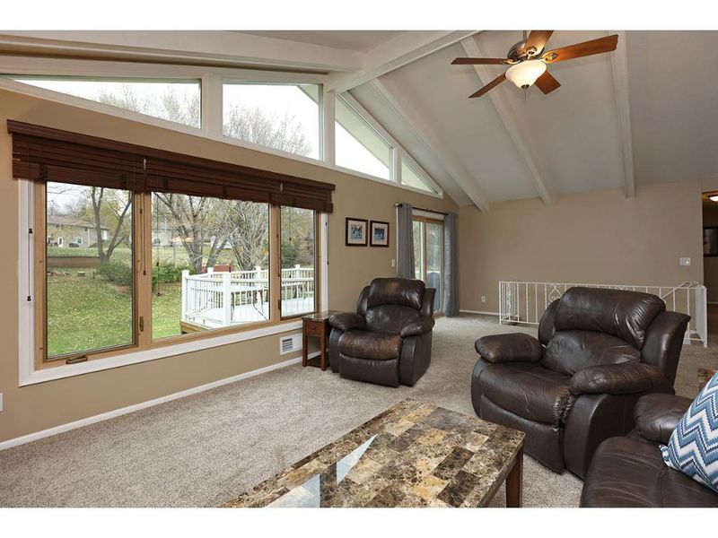 13217 Willow Ln, Burnsville, MN 55337