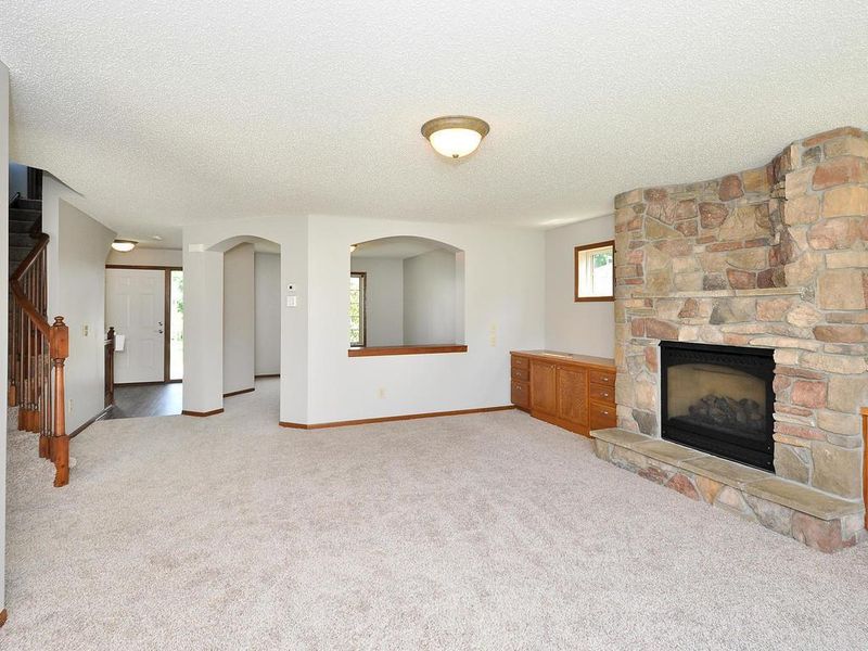 4881 Narrow Way, Saint Michael, MN 55376