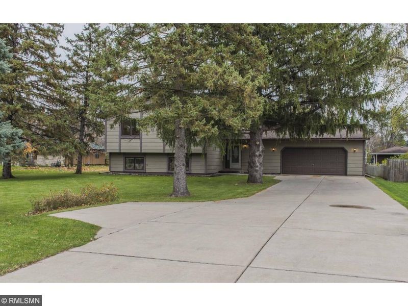 7800 W River Rd, Brooklyn Park, MN 55444