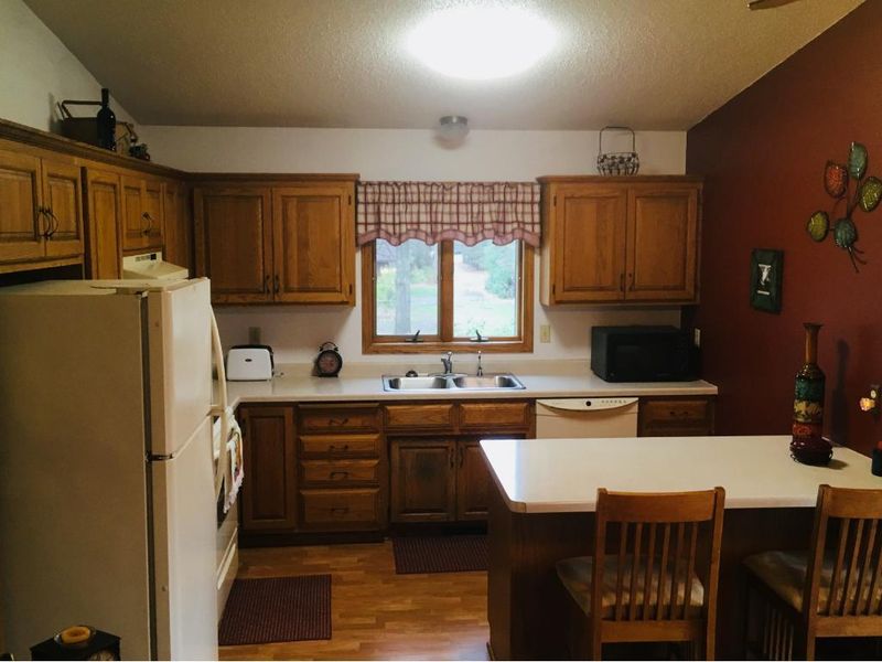 308 11th St N, Sauk Rapids, MN 56379