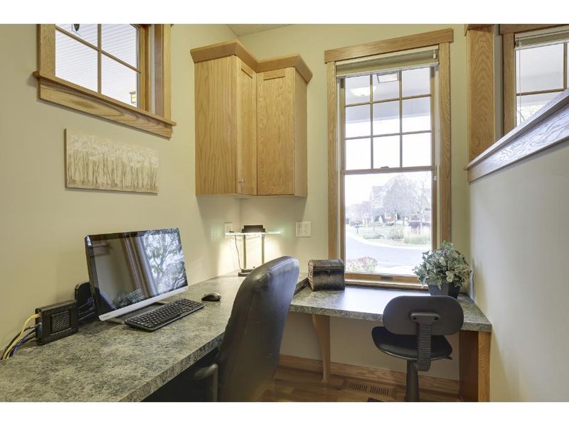 15838 Drawstone Trl, Apple Valley, MN 55124