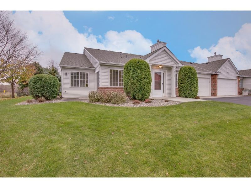 2810 87th St E, Inver Grove Heights, MN 55076