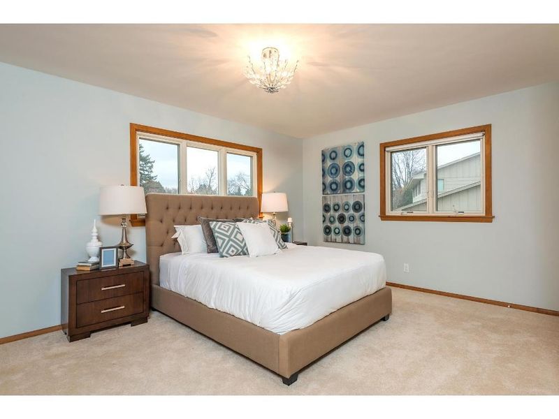 7429 West Shore Dr, Edina, MN 55435