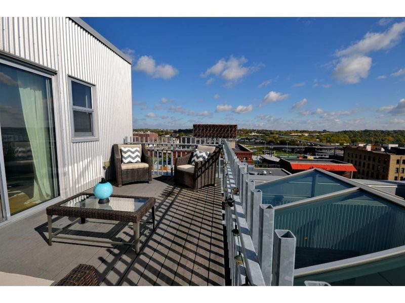 406 Wacouta St #717, Saint Paul, MN 55101