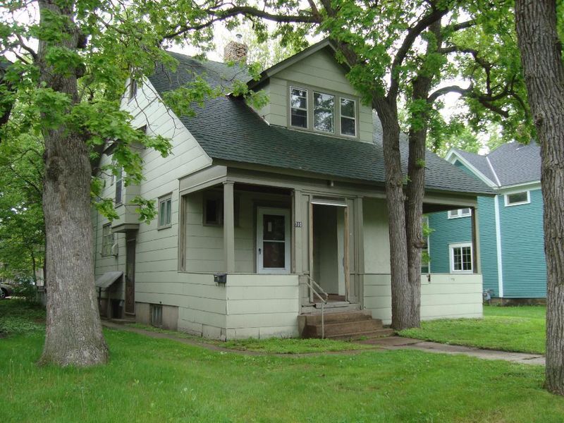 710 6th Ave S, Saint Cloud, MN 56301