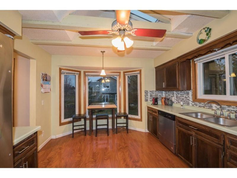 744 Caribou Ln, Eagan, MN 55123