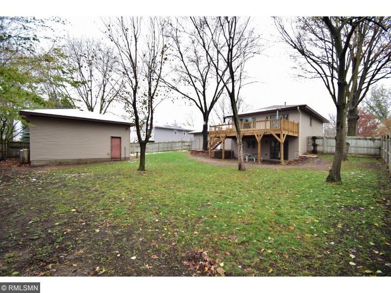 940 102nd Ln NE, Blaine, MN 55434