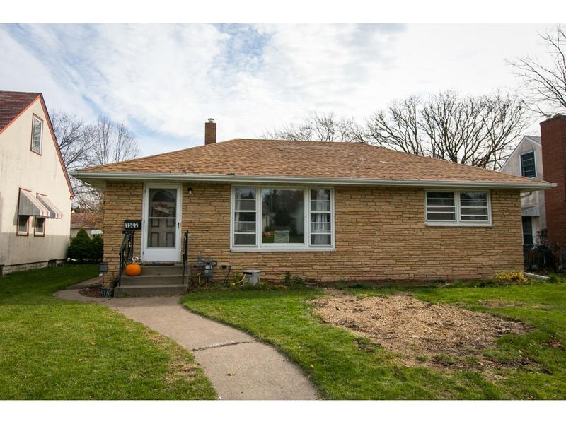 1602 Atlantic St, Saint Paul, MN 55106