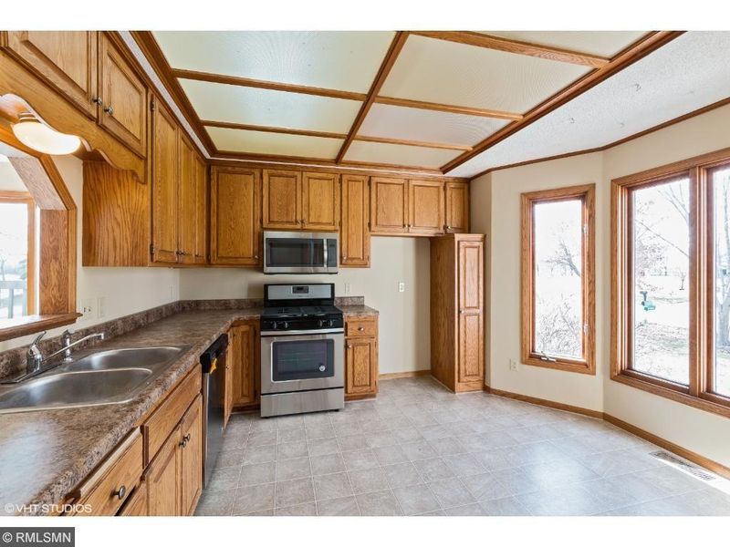 10906 Quebec Ave N, Champlin, MN 55316
