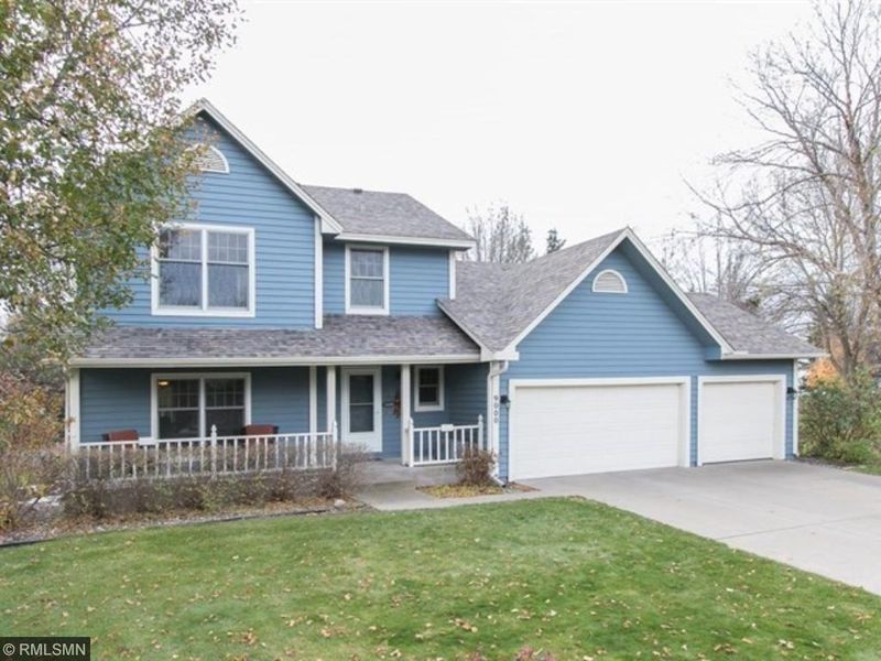 9000 Nantwick Rg, Brooklyn Park, MN 55443