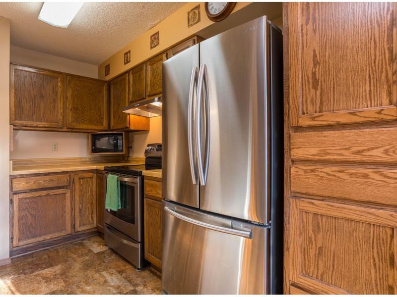 2051 9th Ave E, North Saint Paul, MN 55109