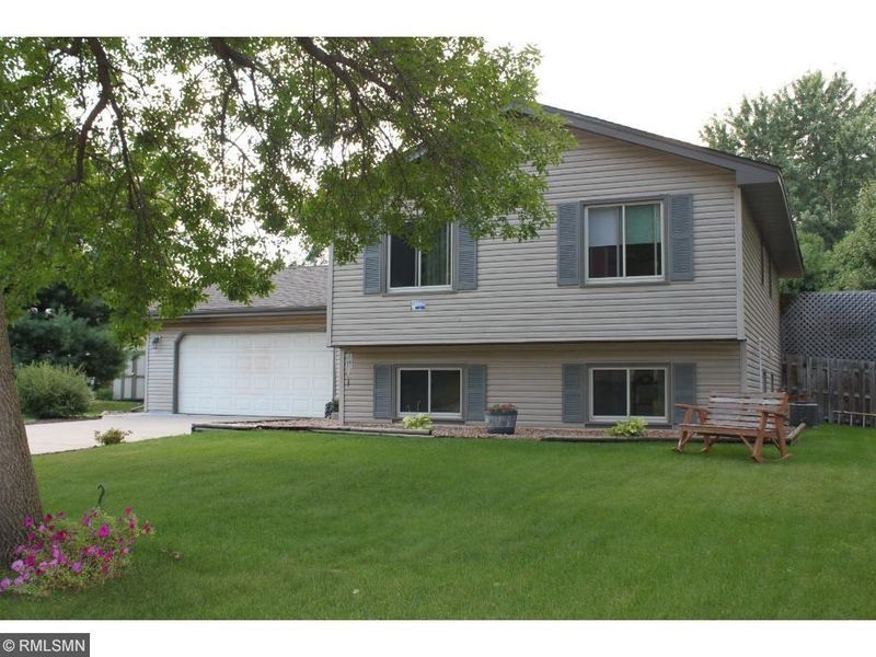 9698 Able St NE, Blaine, MN 55434