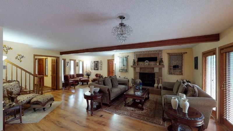 4 Oak Hill Ct, Sartell, MN 56377