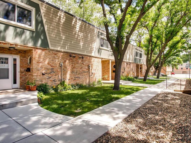 7325 W Franklin Ave, Saint Louis Park, MN 55426