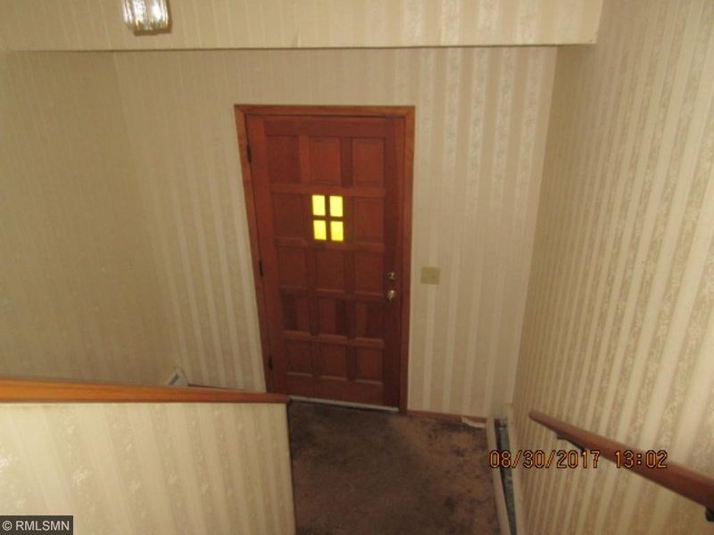 520 Larson St SW, Hutchinson, MN 55350