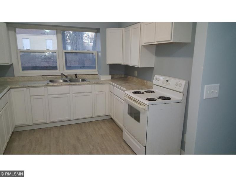 1657 E Minnehaha E, Saint Paul, MN 55106