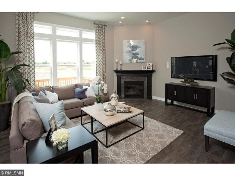 9288 Summerlin Rd, Woodbury, MN 55129