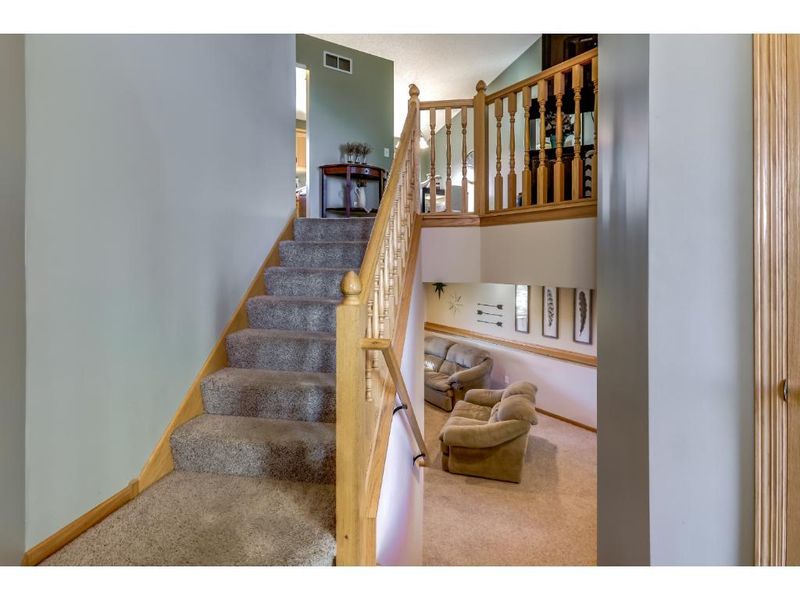 205 Pine St, Belle Plaine, MN 56011