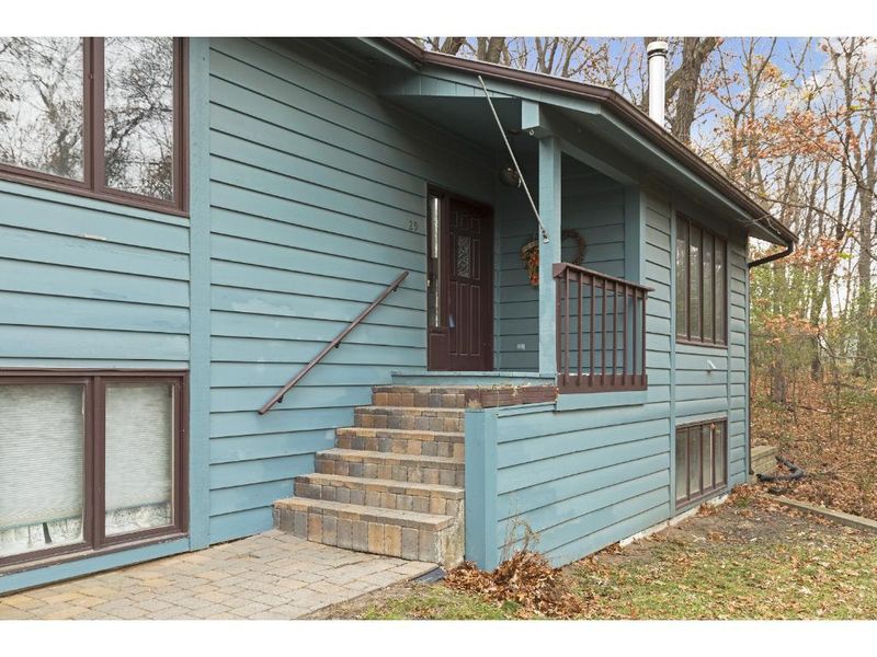 29 Nord Circle Rd, North Oaks, MN 55127