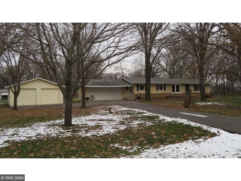 1476 30th St SE, Saint Cloud, MN 56304