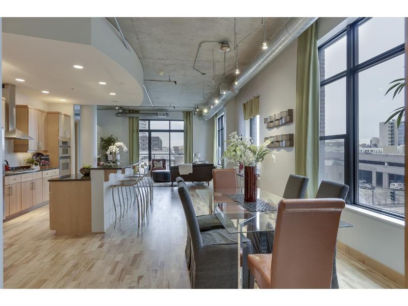 100 2nd St NE #310, Minneapolis, MN 55413