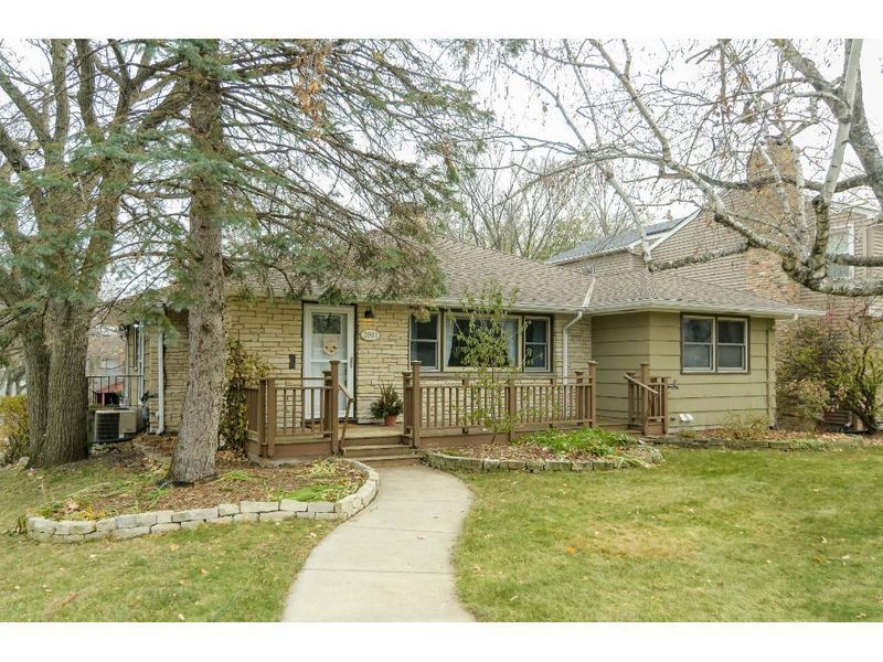 3901 Beard Ave S, Minneapolis, MN 55410
