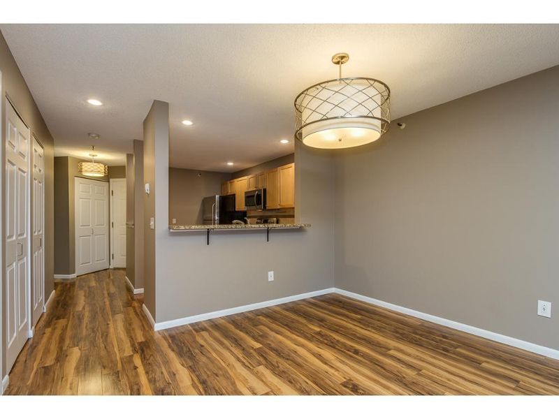 7601 Edinborough Way #6201, Edina, MN 55435