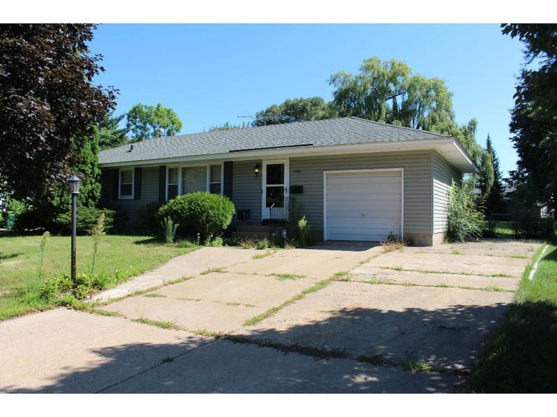 7556 Scott Ave N, Brooklyn Park, MN 55443