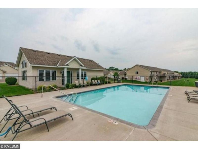 21601 Linden Way, Rogers, MN 55374