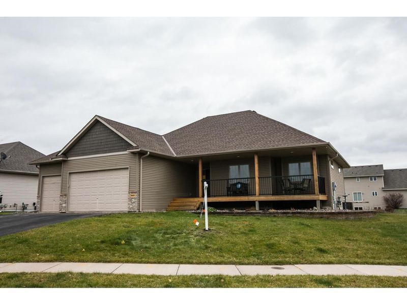 20095 Explorer Ave N, Forest Lake, MN 55025