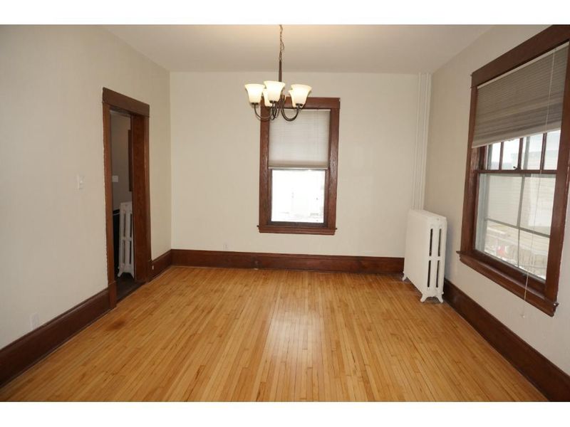 415 Wheeler St N, Saint Paul, MN 55104