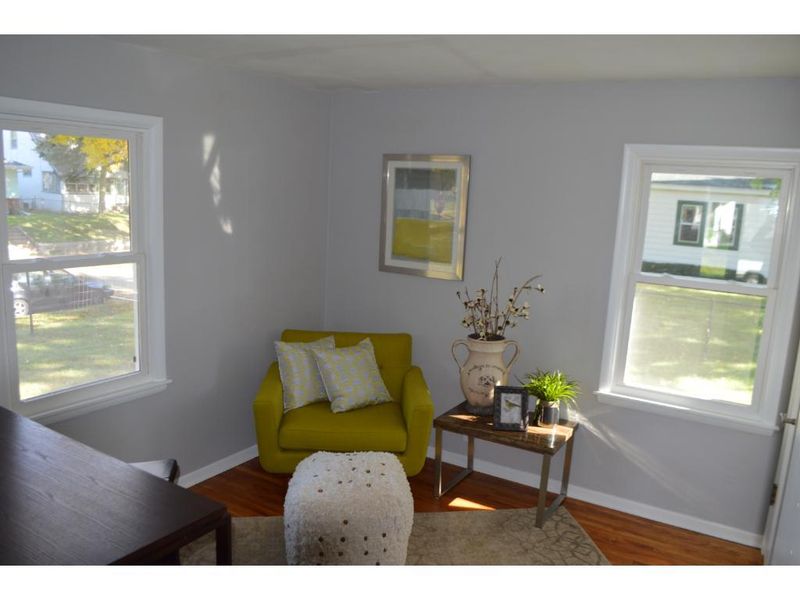 832 N Syndicate St, Saint Paul, MN 55104
