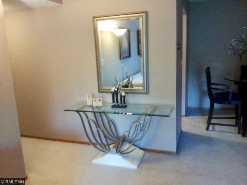 2250 Midland Grove Rd #103, Roseville, MN 55113