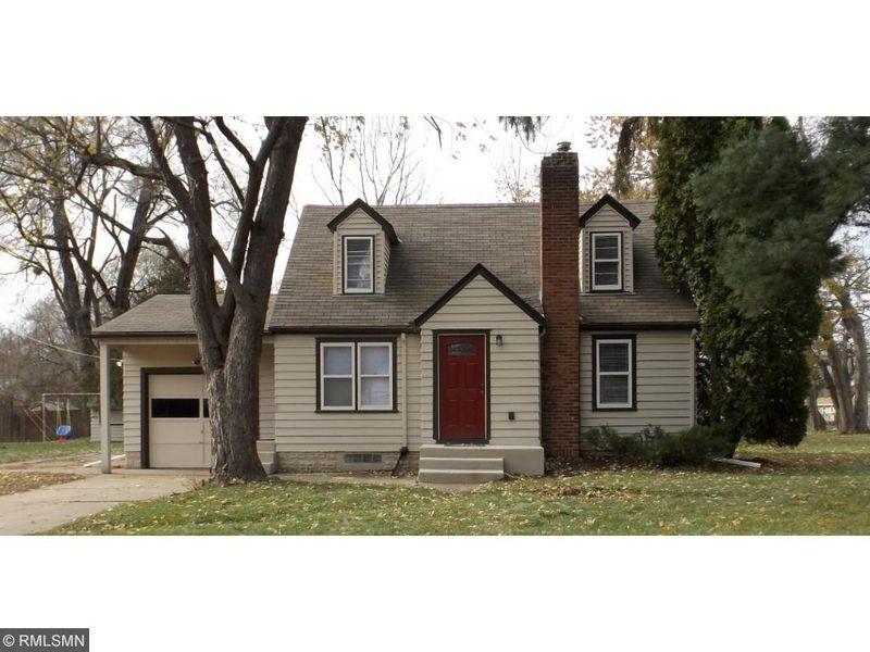 1687 3rd Ave, Newport, MN 55055