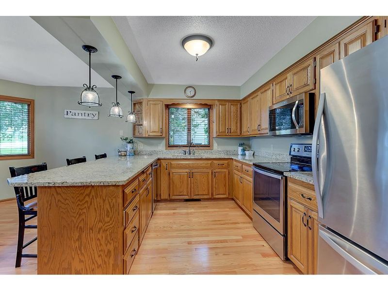 1505 Patricia Dr, Saint Cloud, MN 56301