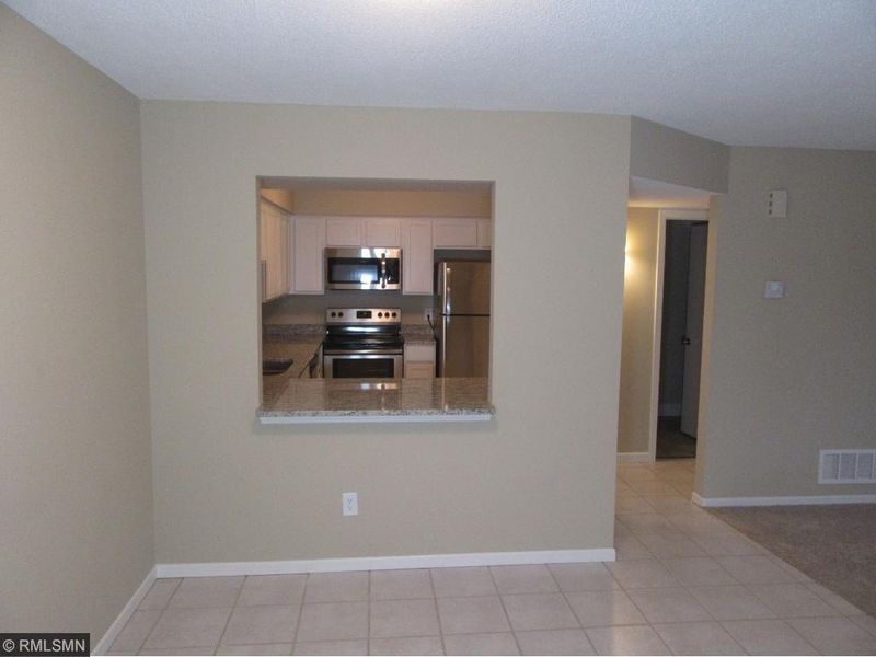 2449 Wimbledon Bay, Woodbury, MN 55125