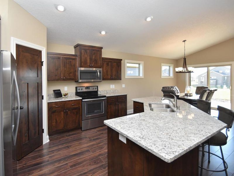 4256 124th Ave NE, Blaine, MN 55449