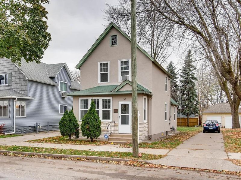 2314 4th St NE, Minneapolis, MN 55418