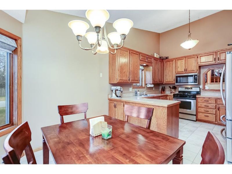 8128 113th Ave N, Champlin, MN 55316