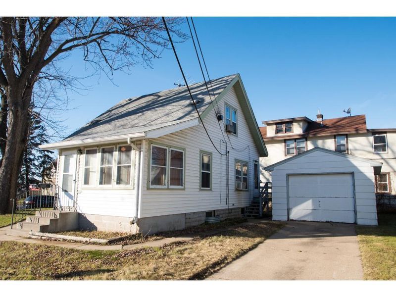 3000 E 35th St, Minneapolis, MN 55406