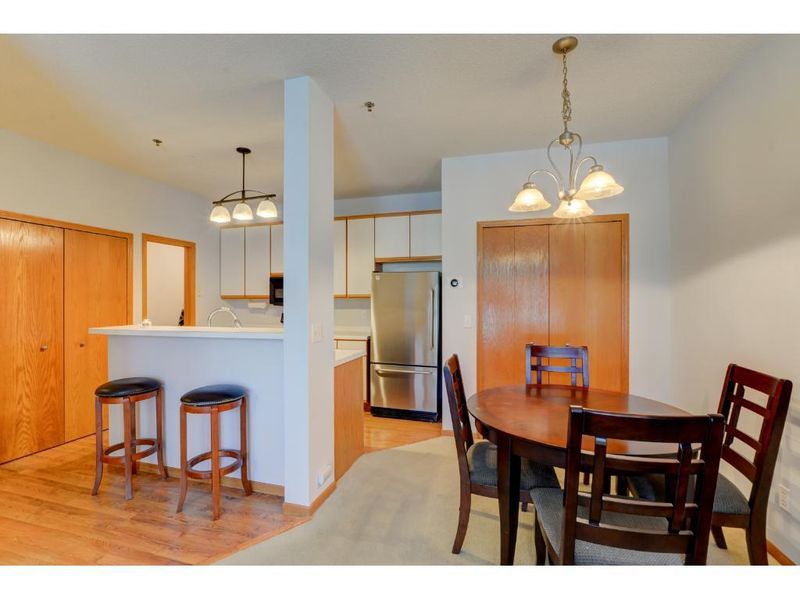 13513 Carmody Dr, Eden Prairie, MN 55344