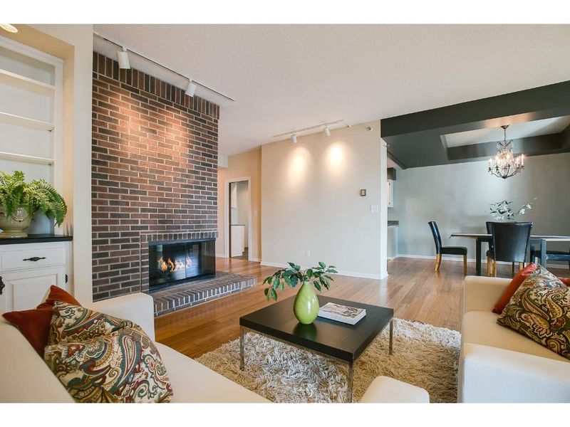 1235 Yale Pl #1109, Minneapolis, MN 55403