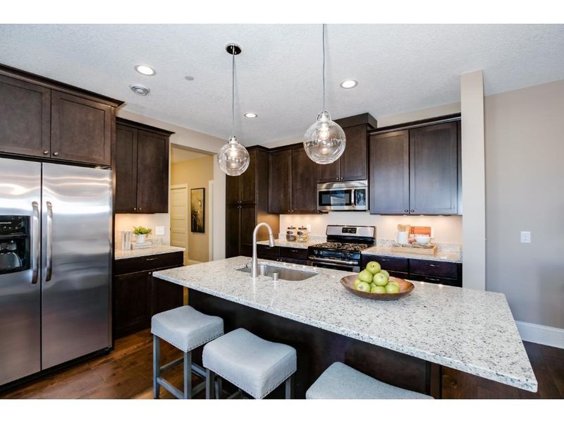 19390 Claremont Cir, Farmington, MN 55024