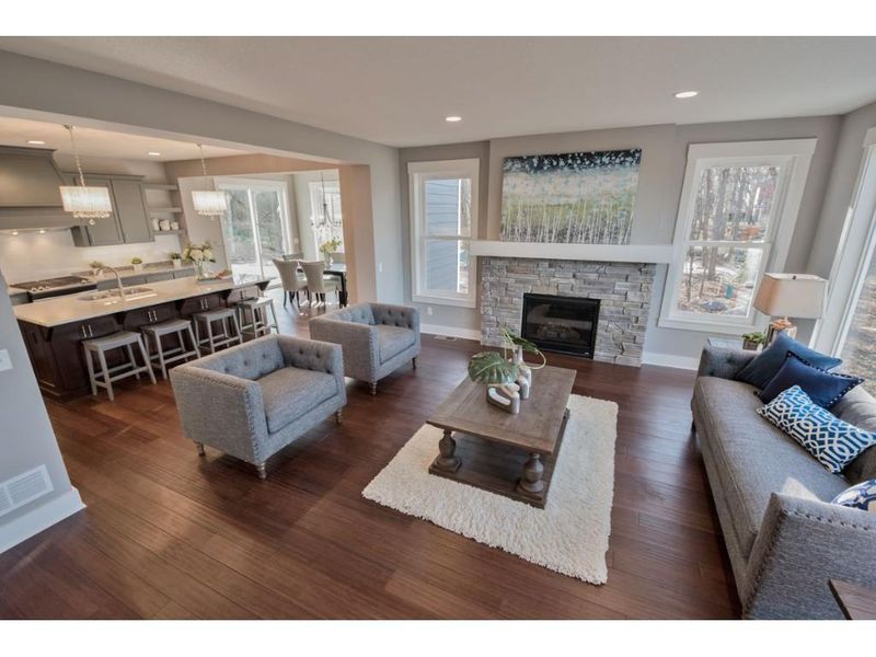 1256 Wood Duck Trl, Shakopee, MN 55379