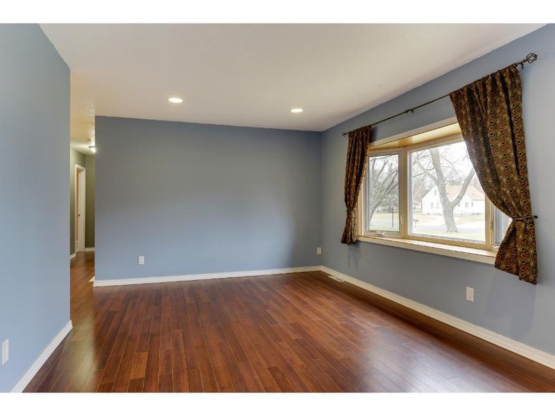 1034 90th Ln NE, Blaine, MN 55434