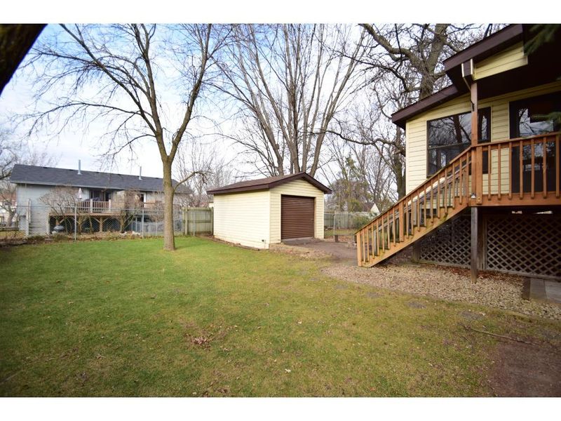10632 Grouse St NW, Coon Rapids, MN 55433