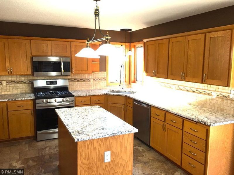 15526 Zilla St NW, Andover, MN 55304