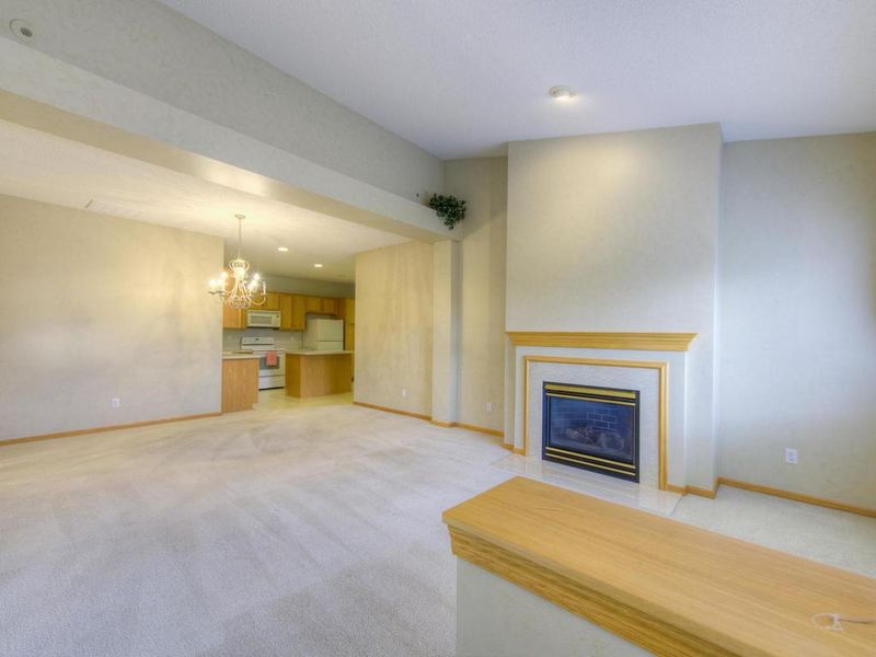 2054 Stahlke Way, Chaska, MN 55318