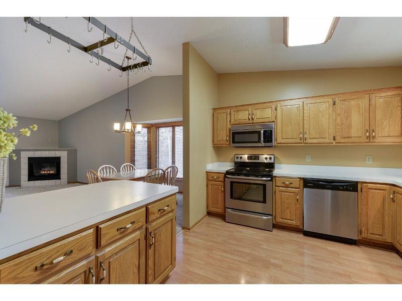 8711 Norway St NW, Coon Rapids, MN 55433
